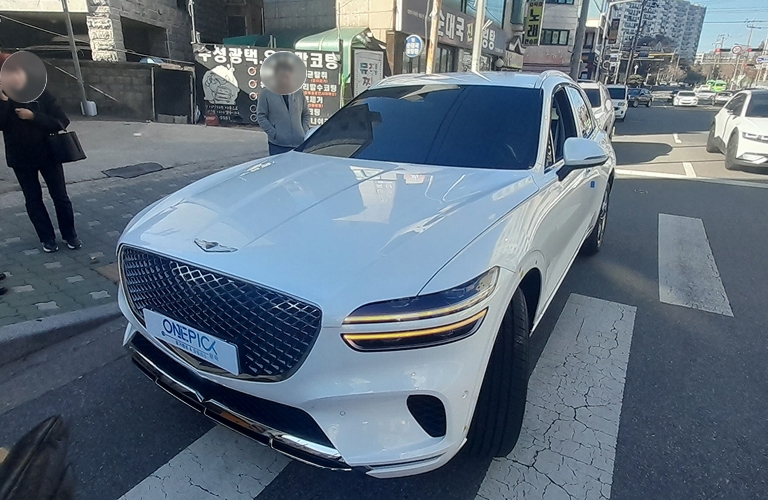 GV70
