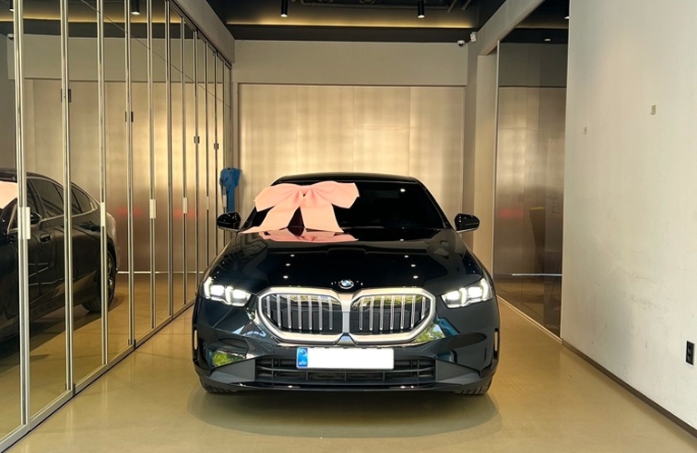 BMW 520I