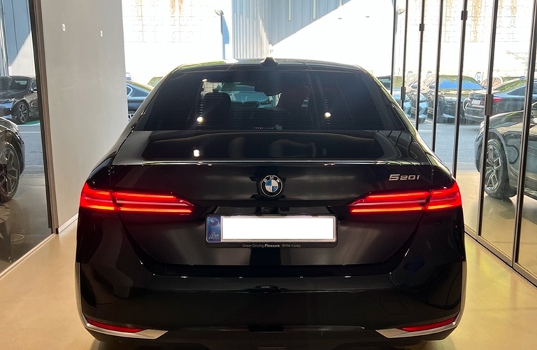 BMW 520I