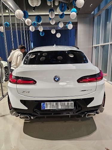 X4