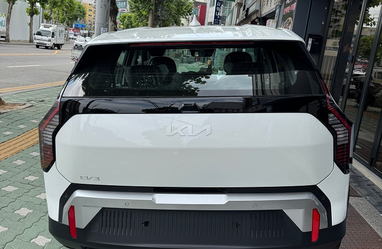 EV3